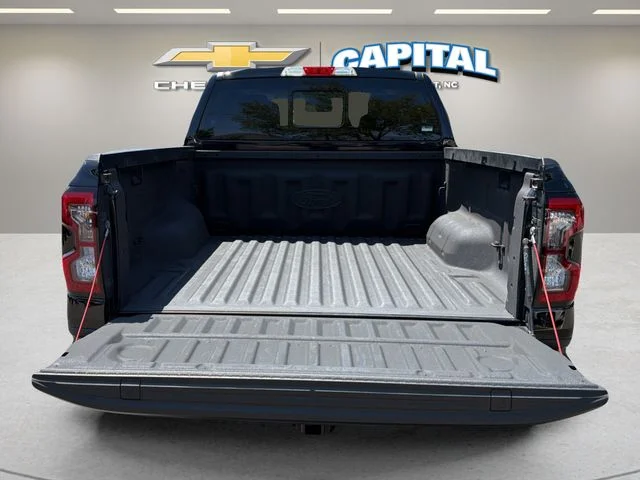 Used 2024 Black Ford XLT image 31