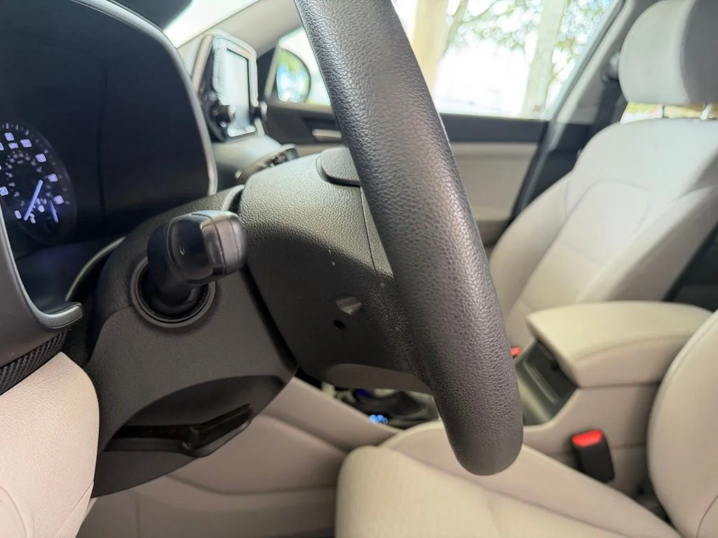 Used 2019 White Hyundai Value image 40