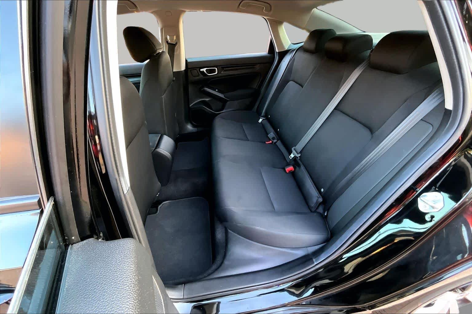 Certified Used 2025 Crystal Black Pearl Honda LX image 18