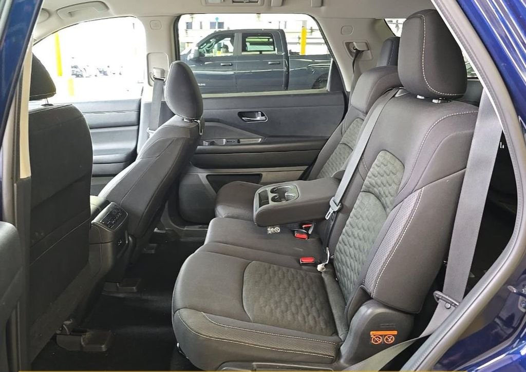Used 2022 Blue Nissan SV image 8
