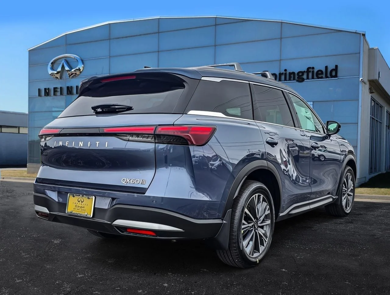 New 2027 MOONBOW BLUE INFINITI Luxe AWD image 6