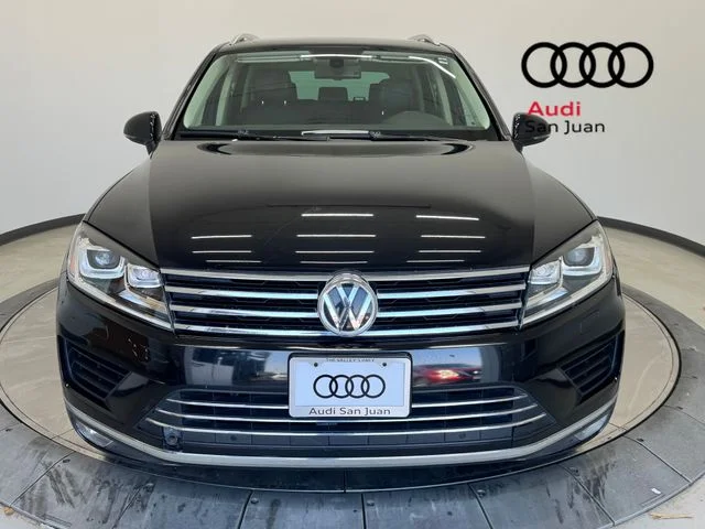 Used 2015 Black Volkswagen V6 Lux image 2