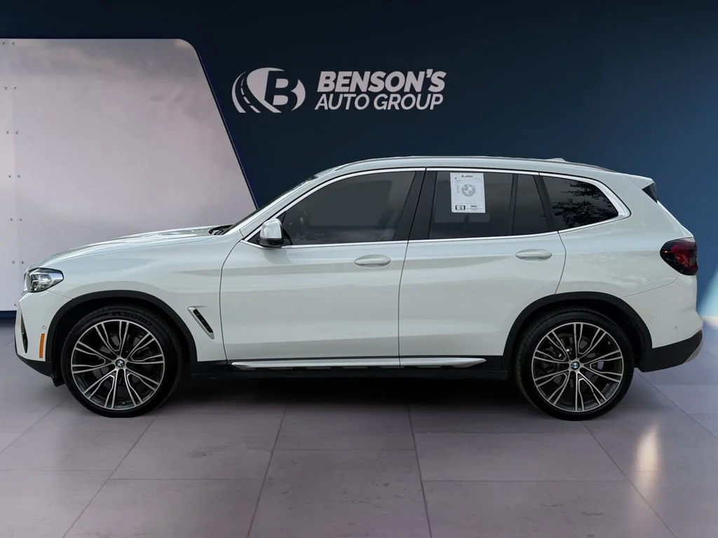 Used 2024 White BMW sDrive30i image 2