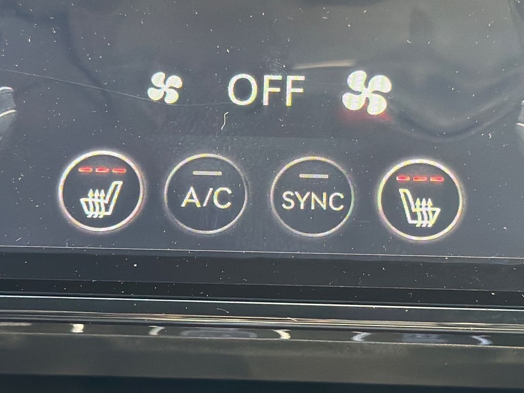 2026 GENESIS G70 Standard - Photo 30