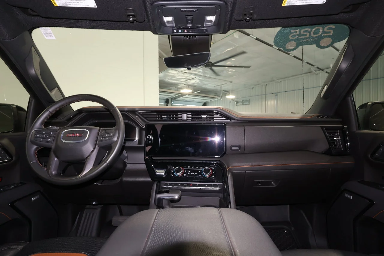 Certified Used 2025 Summit White GMC AT4 image 31