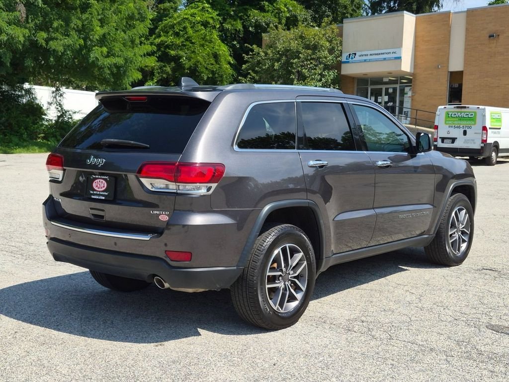 Used 2021 Gray Jeep Limited image 3