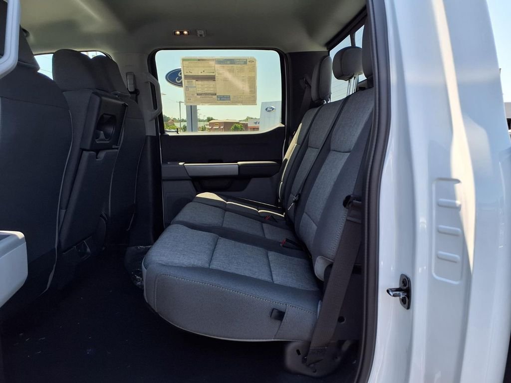 New 2026 Oxford White Ford F-250® XL image 13