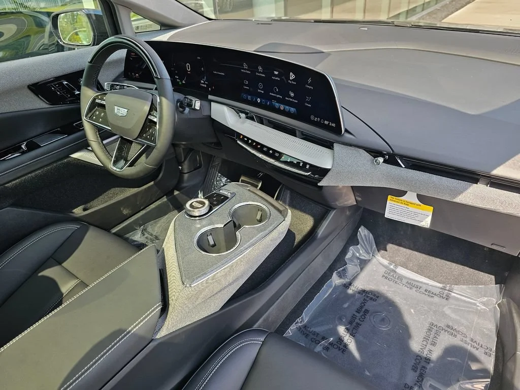 2026 Cadillac OPTIQ Sport - Photo 10