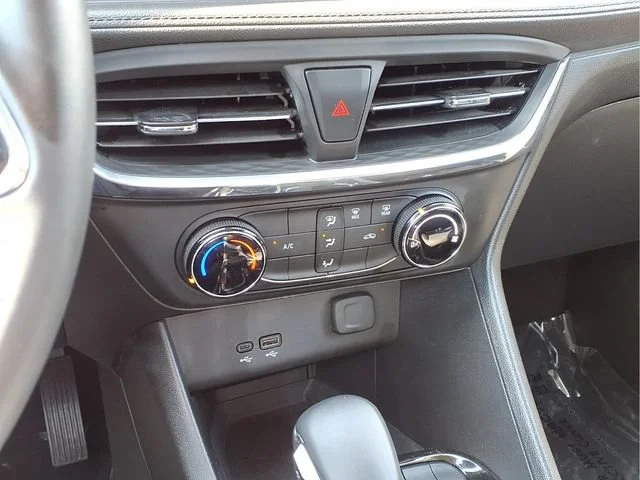 Used 2025 Summit White Buick Preferred image 8