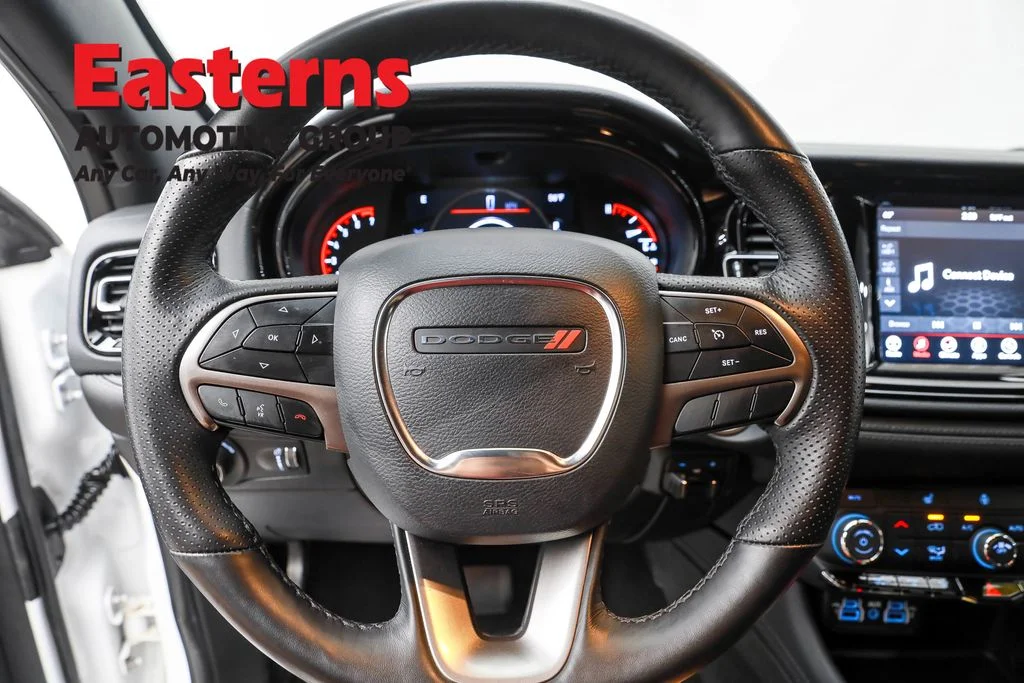 Used 2024 White Dodge SXT image 10