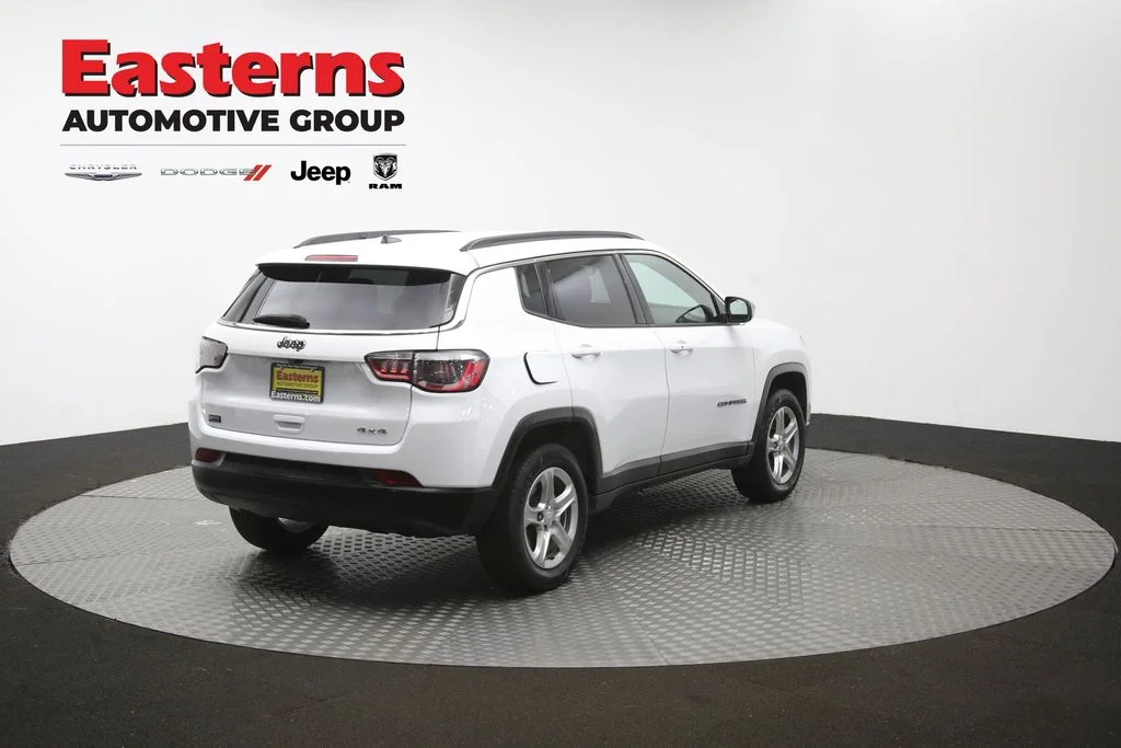 Certified Used 2024 White Jeep Latitude image 39