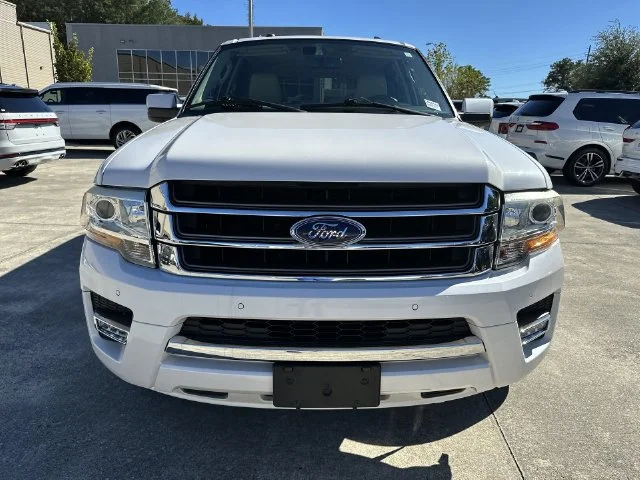 Used 2015 White Ford Limited image 9