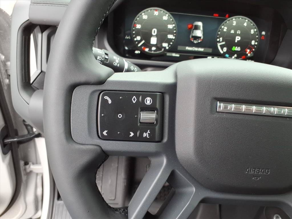 2026 Land Rover Defender X-Dynamic SE - Photo 16