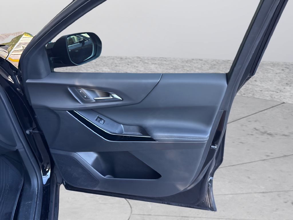 Used 2026 Black Chevrolet LT image 39