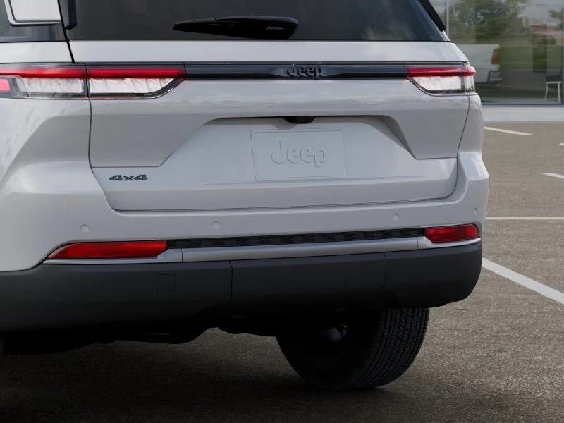 New 2026 Bright White Clear-Coat Exterior Paint Jeep Altitude image 13