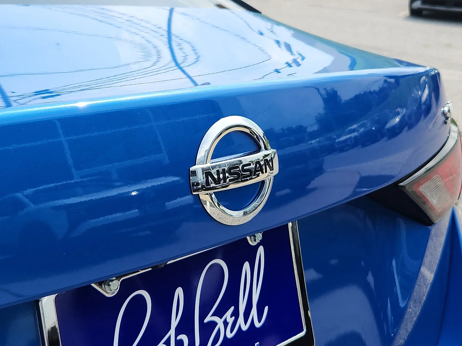 Used 2023 Electric Blue Metallic Nissan SV image 26