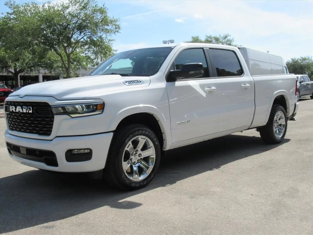 New 2026 Bright White Clear-Coat Exterior Paint RAM Big Horn/Lone Star image 3