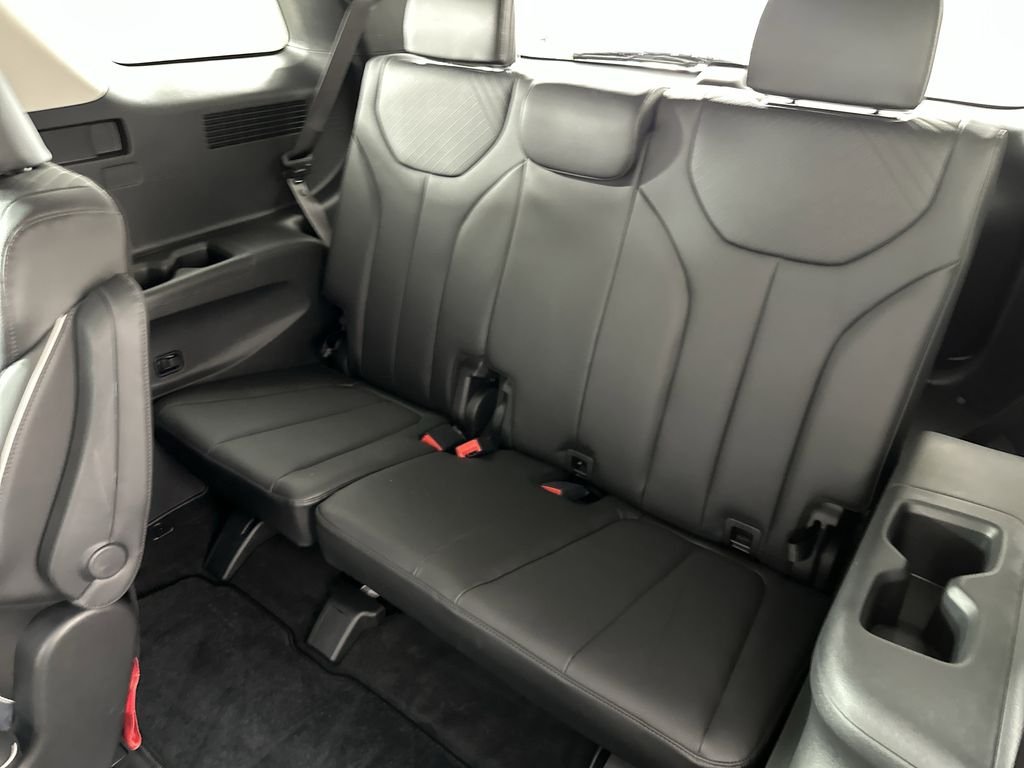 Used 2025 Hyper White Hyundai SEL Premium image 24