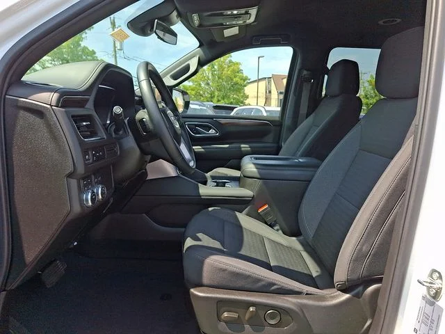 Used 2023 Summit White GMC SLE image 14