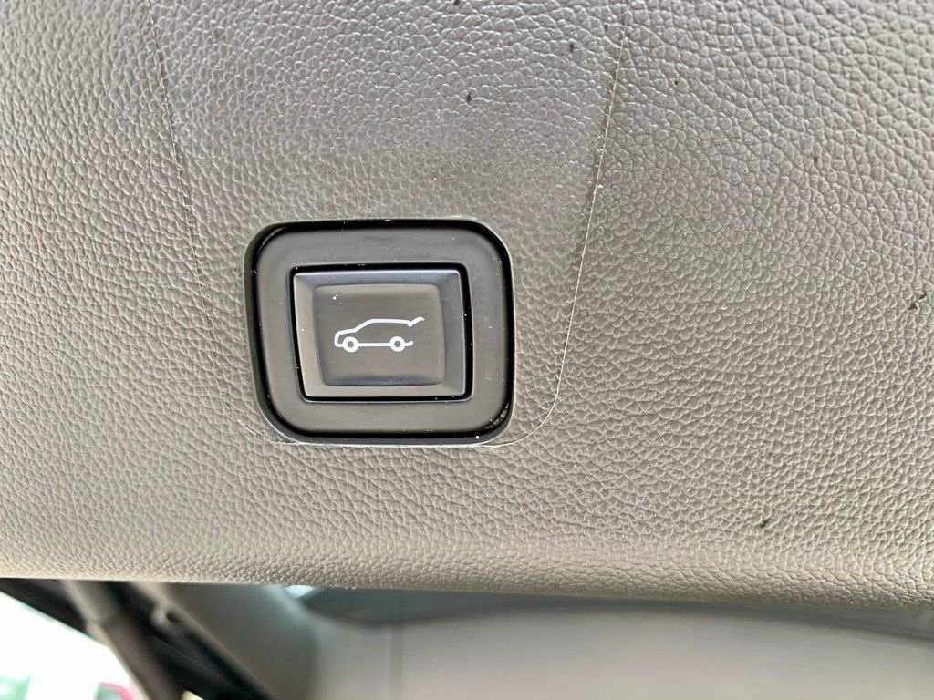 Used 2023 Black Chevrolet High Country image 24