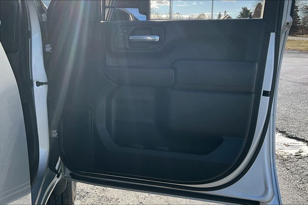 Used 2022 Silver GMC Pro image 12