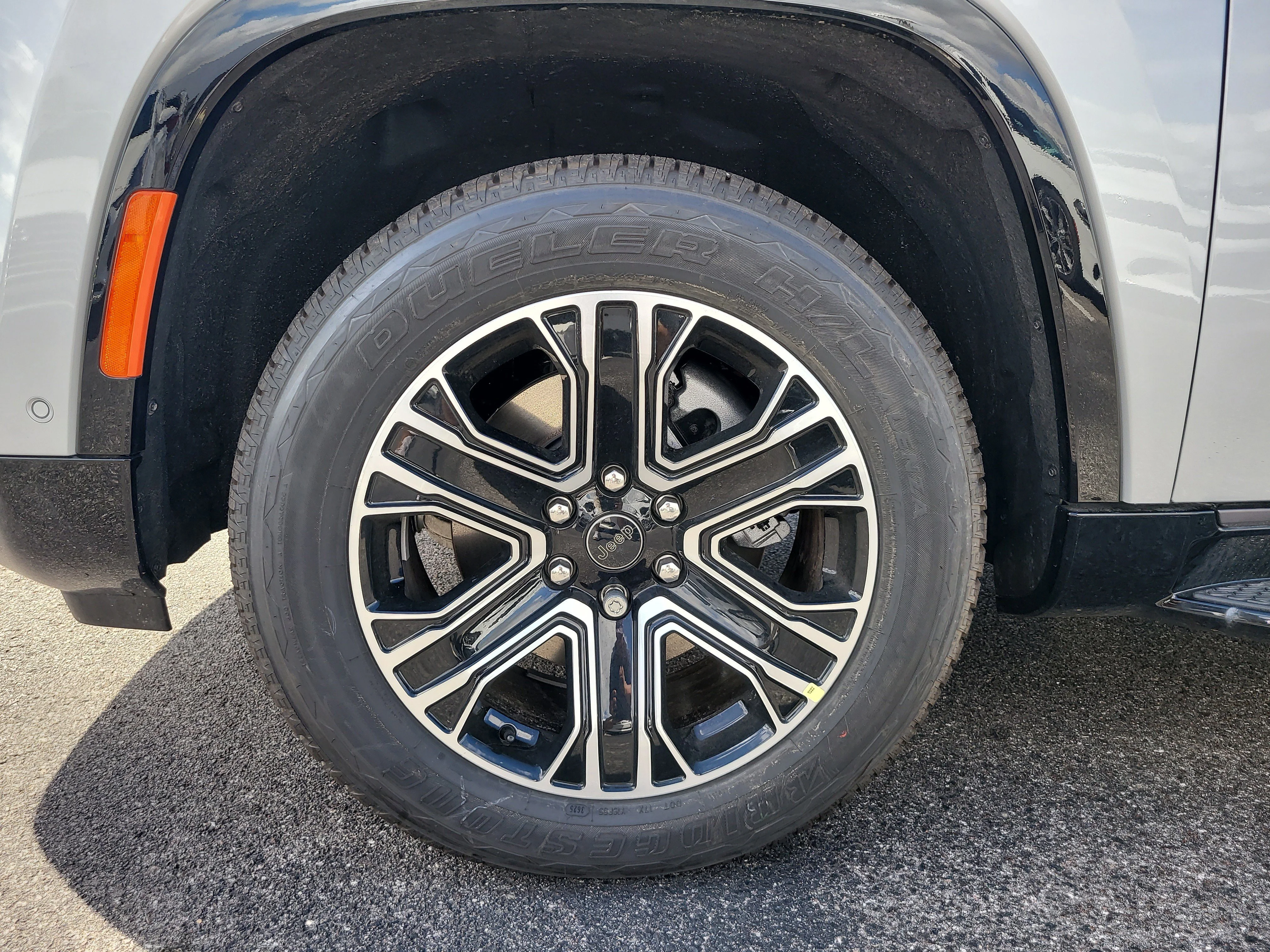 New 2026 Silver Zynith Jeep  image 10
