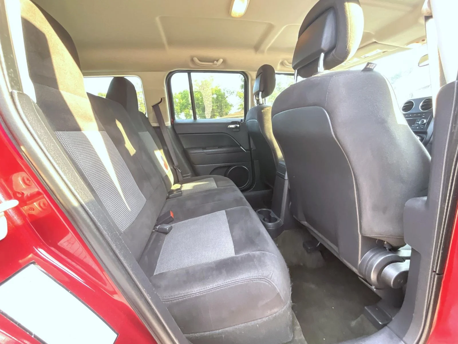 Used 2017 Red Jeep Latitude image 20