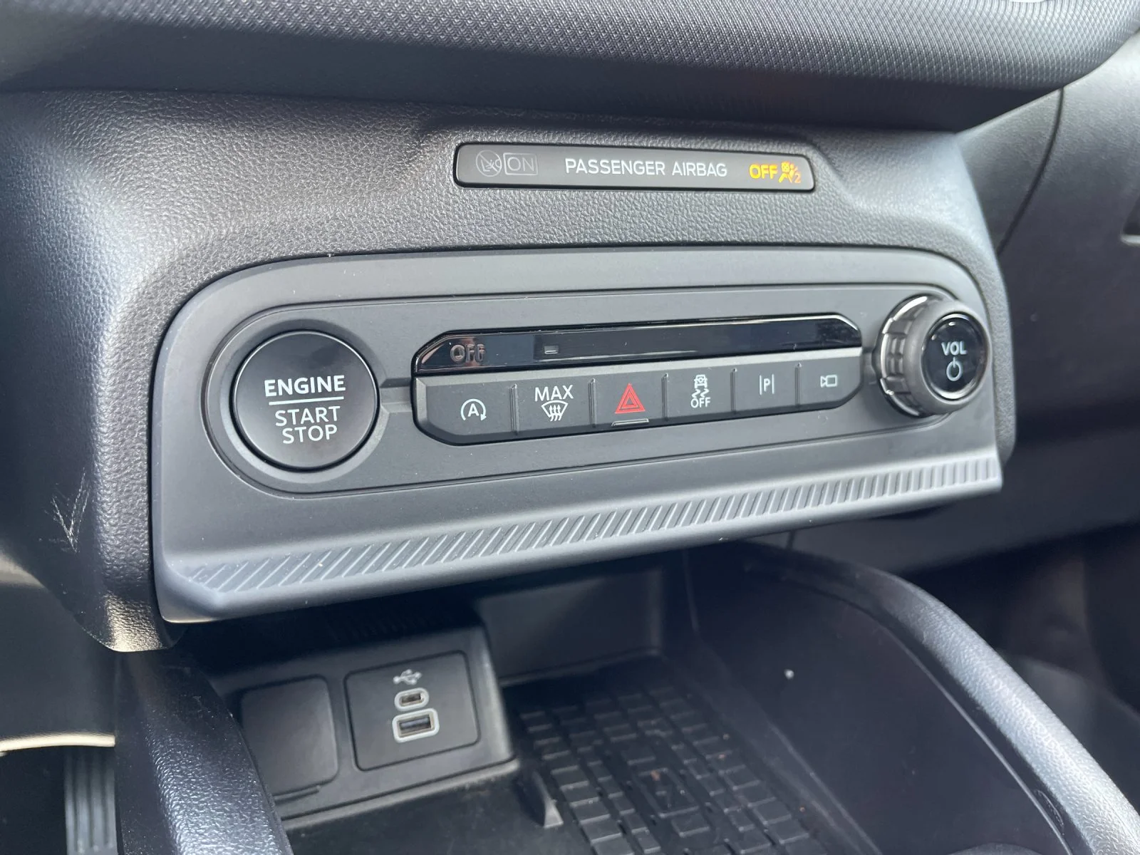 Used 2025 Beige Ford Outer Banks image 23