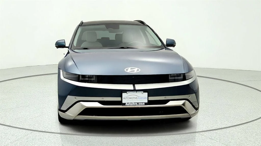Used 2025 Digital Teal Hyundai Limited AWD image 2