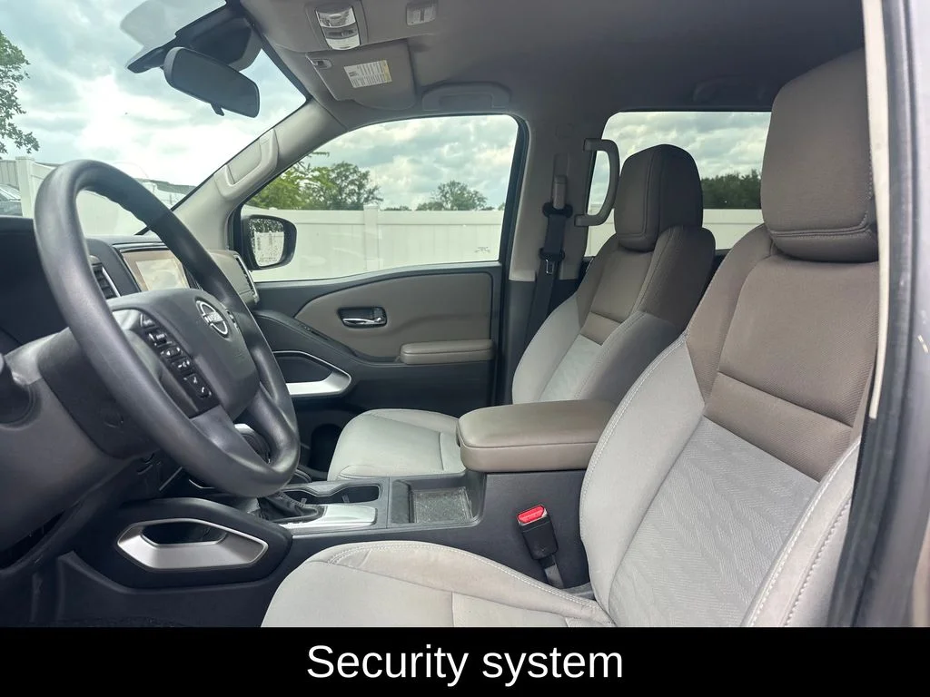 Used 2022 Gray Nissan SV image 11