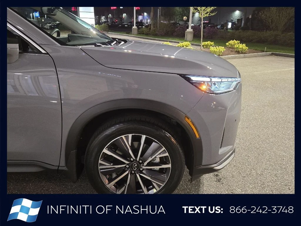 New 2027 HARBOR GRAY INFINITI Luxe AWD image 15