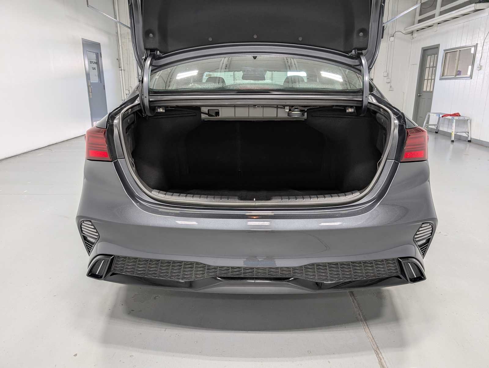 Certified Used 2024 Gravity Gray Kia GT-Line image 40