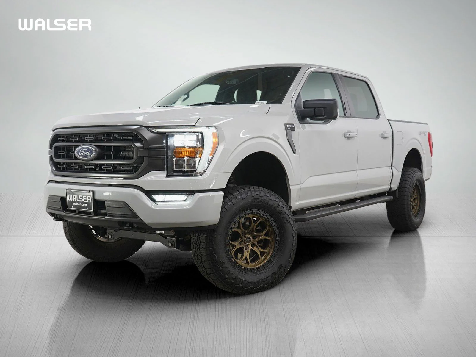 2023 Ford F-150 XLT 4x4 SuperCrew 5-1/2 Box's photo