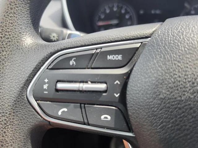 Used 2021 Gray Hyundai SE image 15
