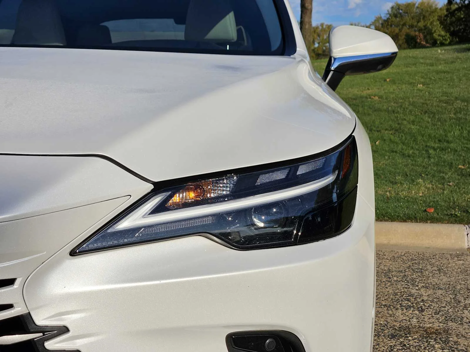 Certified Used 2024 EMINENT WHITE PEARL Lexus Premium Plus image 6