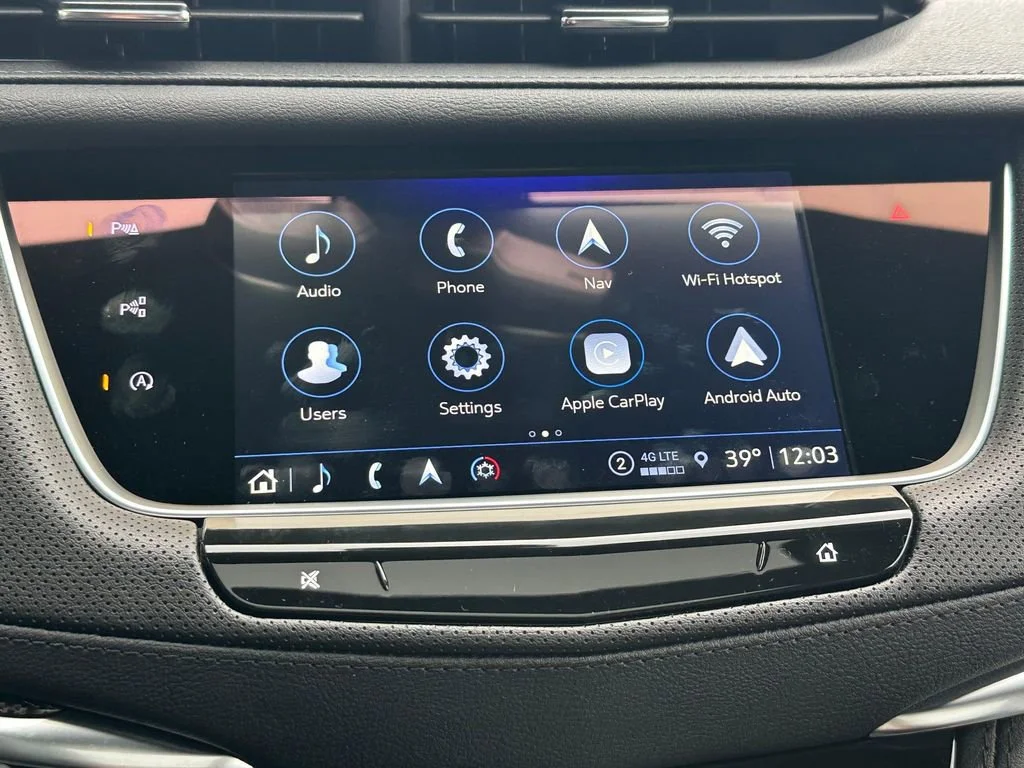 New 2025 Crystal White Tricoat Cadillac Sport image 28