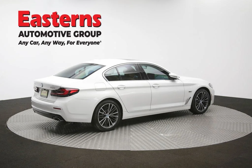 Used 2023 White BMW 530e iPerformance image 46