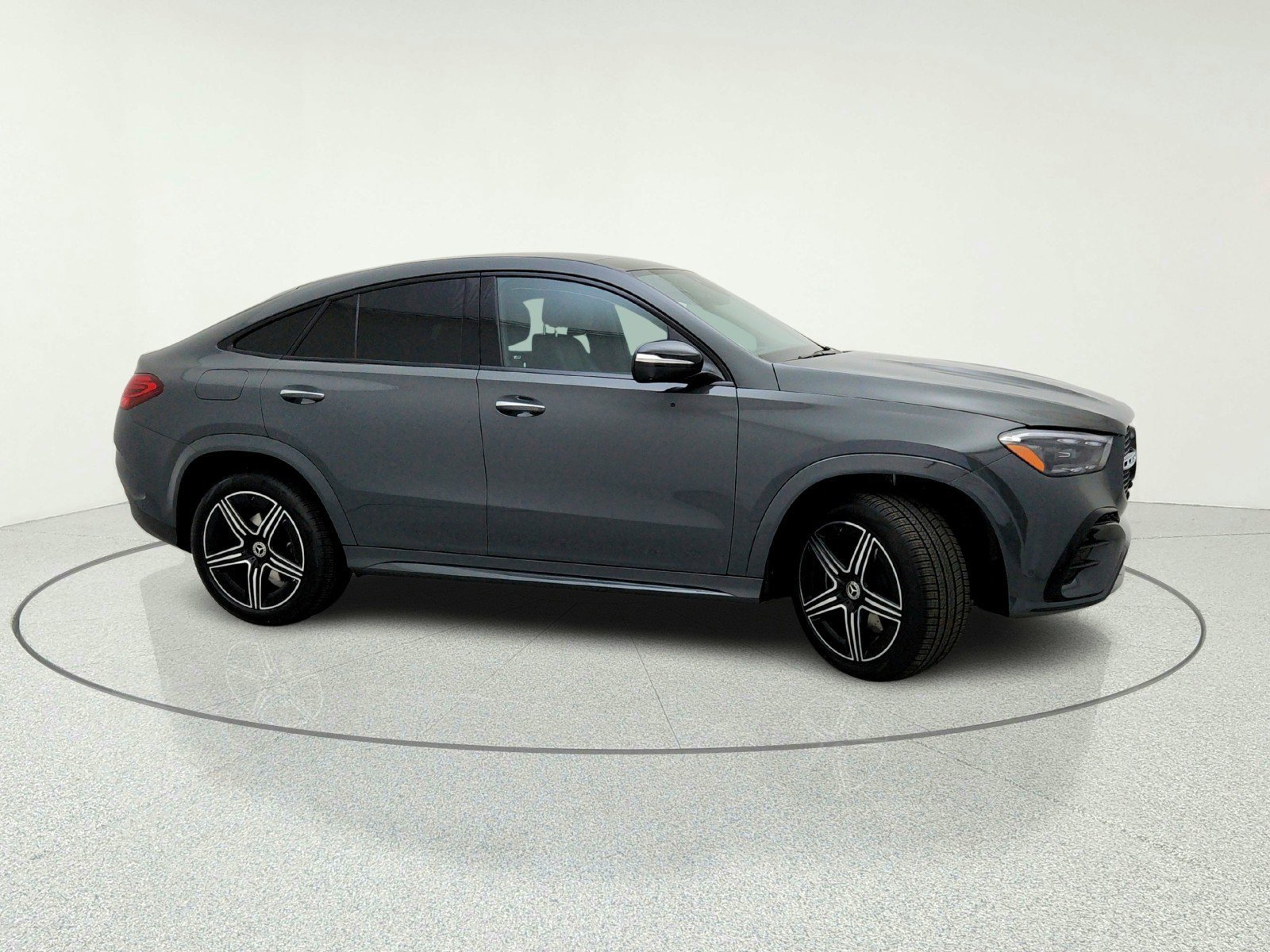 New 2026 MANUFAKTUR Silicon Grey Mercedes-Benz GLE 450 4MATIC® Coupe image 27