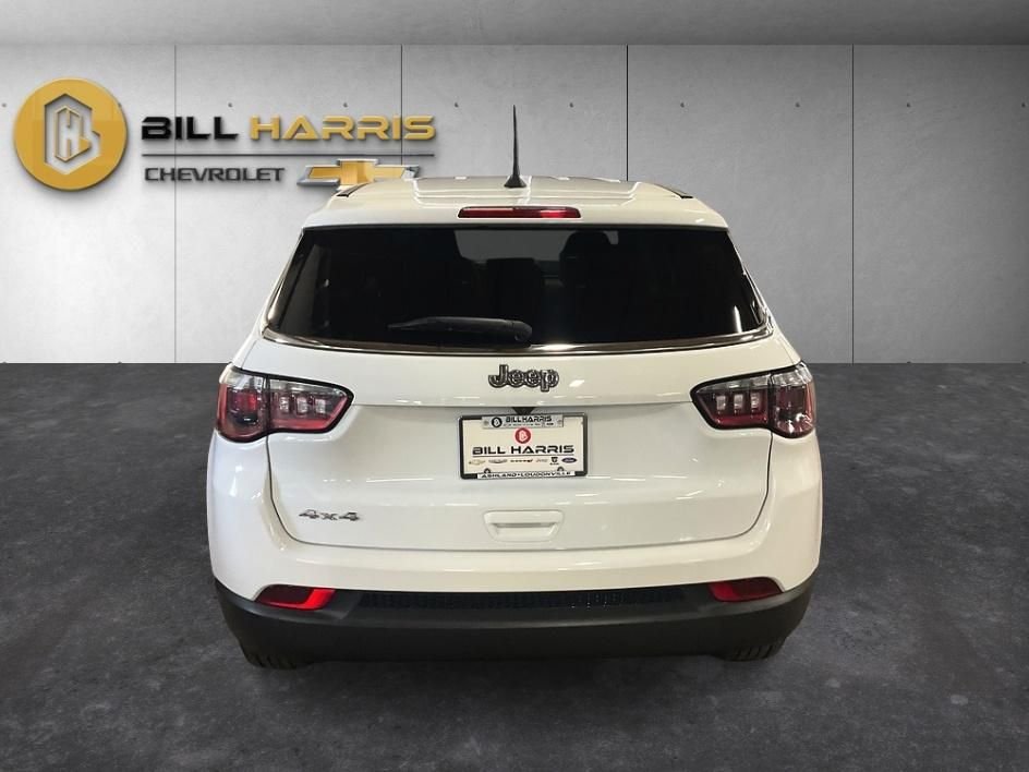 Used 2023 White Jeep Sport image 11
