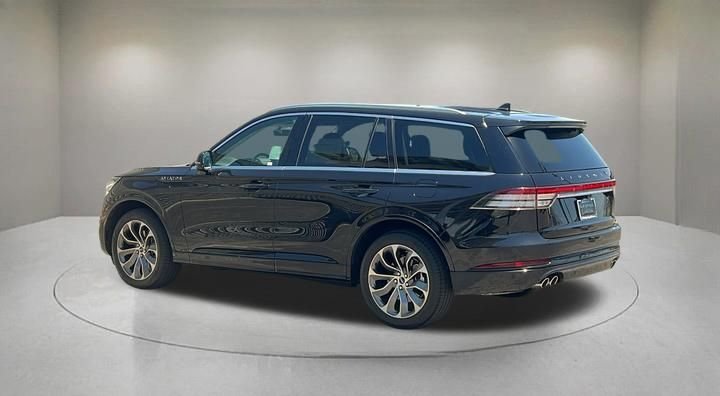 Certified Used 2023 Black Lincoln Grand Touring image 4