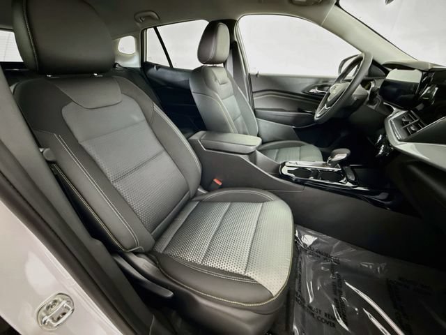 New 2026 Summit White Chevrolet LT image 28