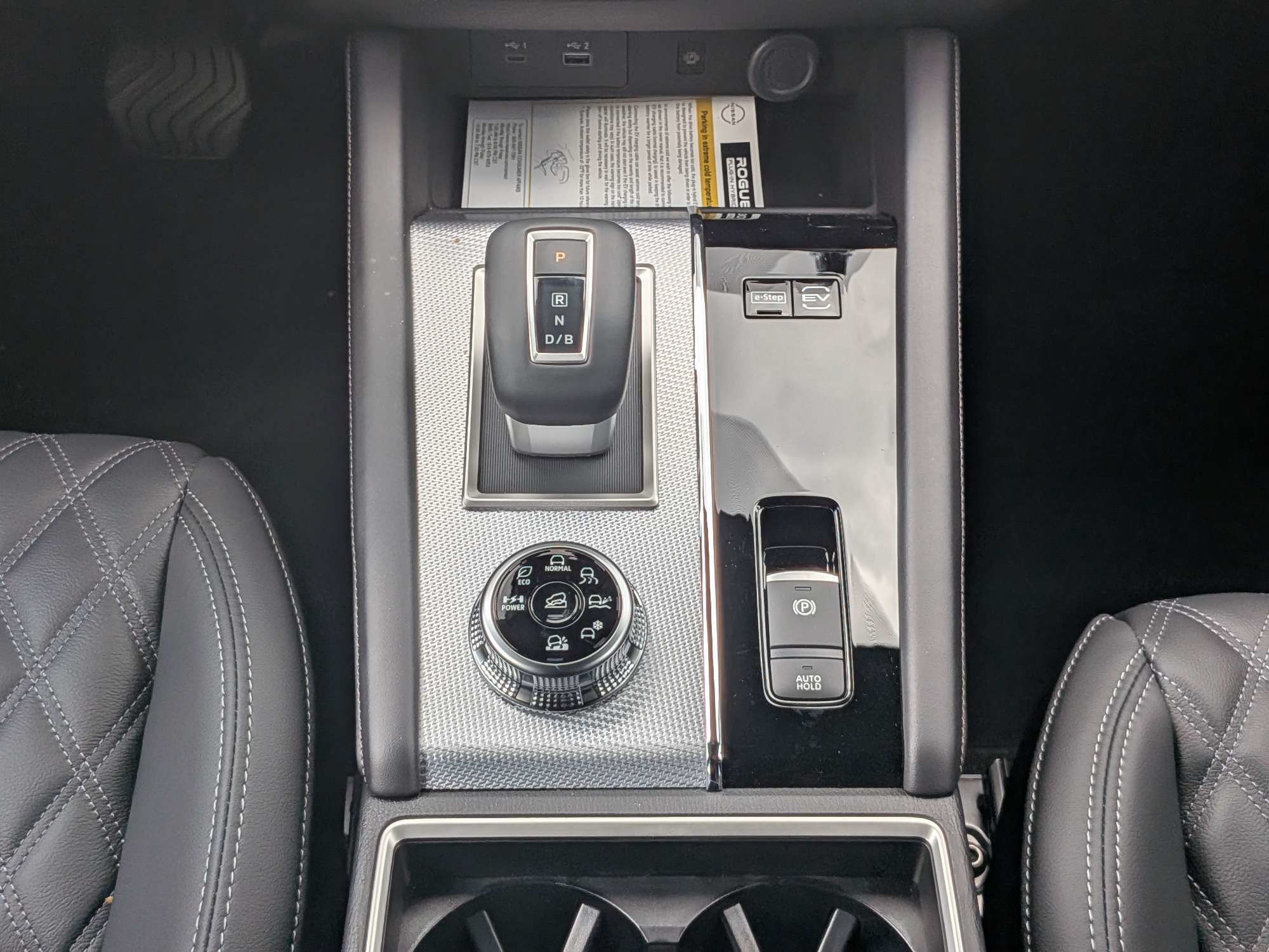 New 2026 Gray Nissan Platinum image 17