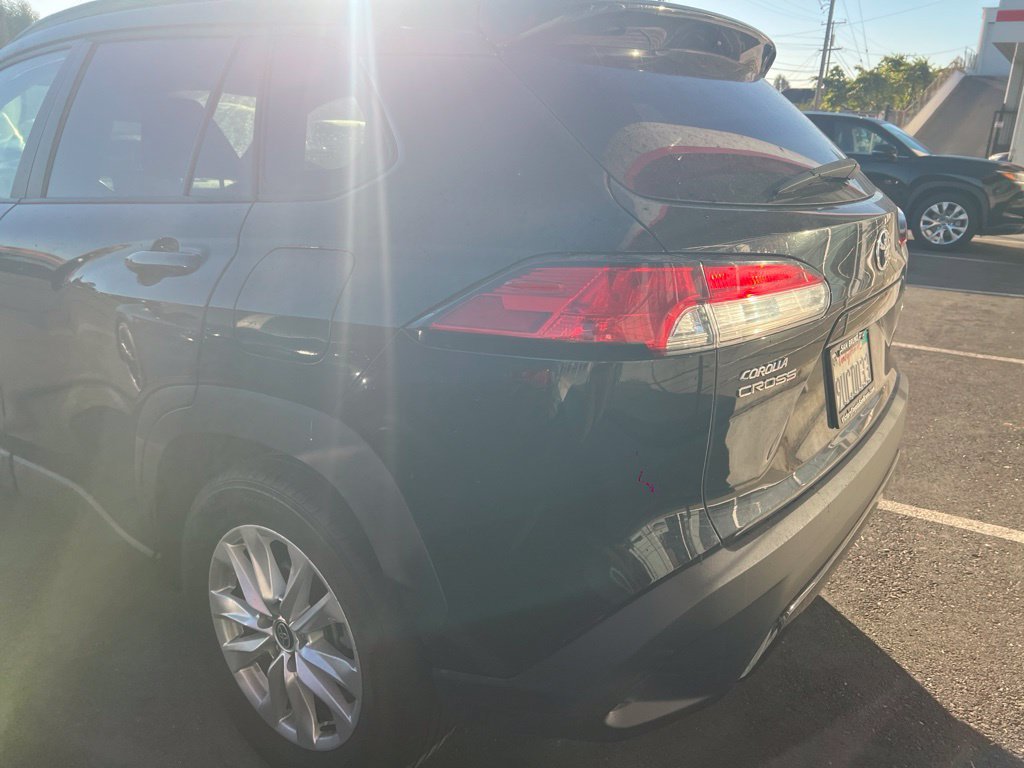 Certified Used 2022 Black Toyota LE image 31