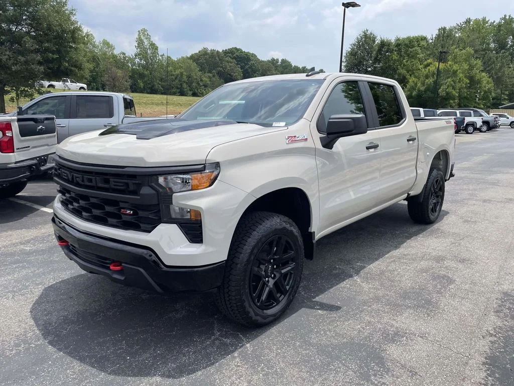 New 2026 White Sands Chevrolet Custom Trail Boss image 3