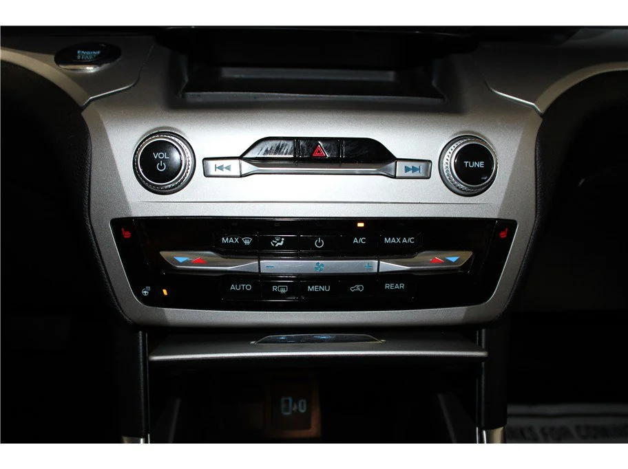 Used 2022 White Ford XLT image 34