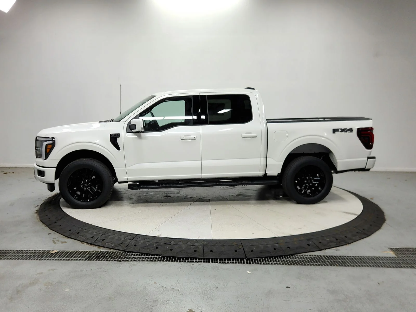 New 2026 White Ford Lariat image 5