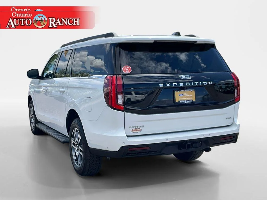 Certified Used 2025 Star White Metallic Tri-Coat Ford Active image 3