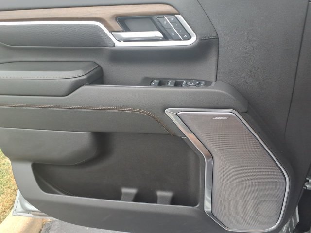 Used 2025 Sterling Gray Metallic Chevrolet High Country image 14