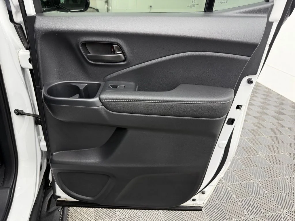 Used 2025 White Honda Sport image 41