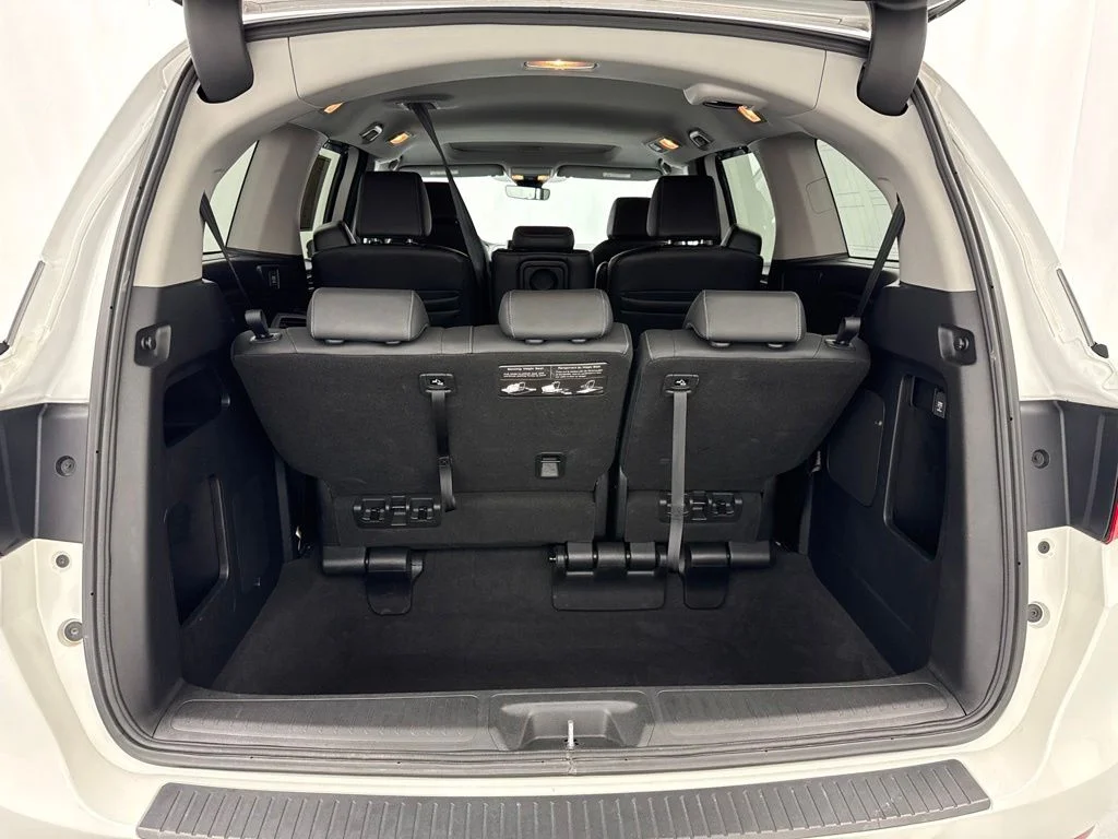Used 2024  Honda EX-L image 9